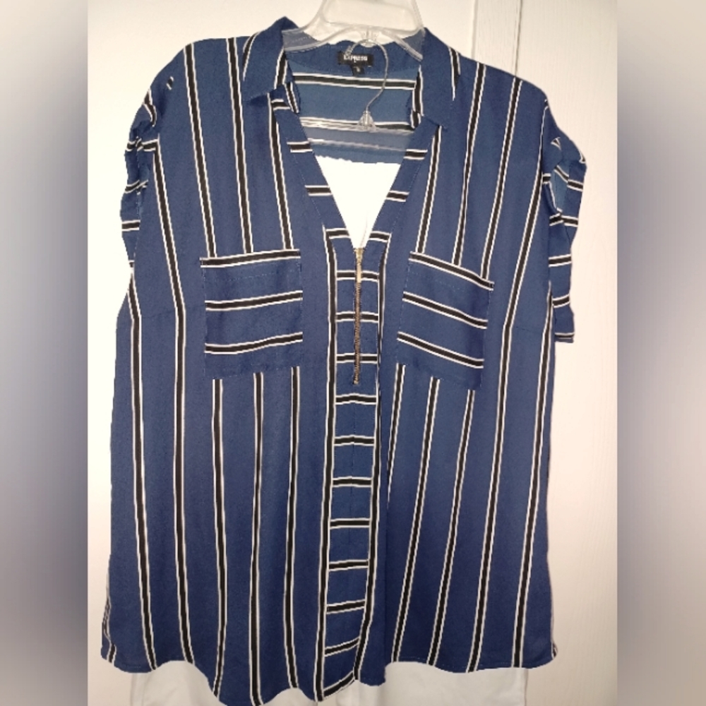 Express xl blouse with white xl pant